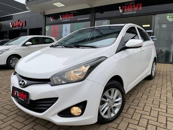HYUNDAI HB20S 1.6 COMFORT PLUS 16V FLEX 4P MANUAL